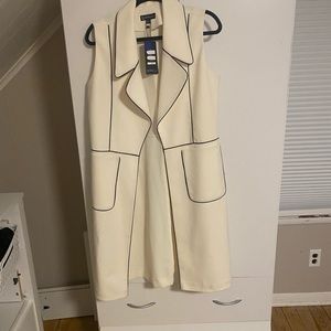 BARELLI sleeveless black and white blazer coat